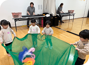 仲間と協力する楽しさを知る！